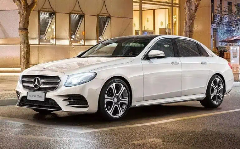 Mercedes E-200