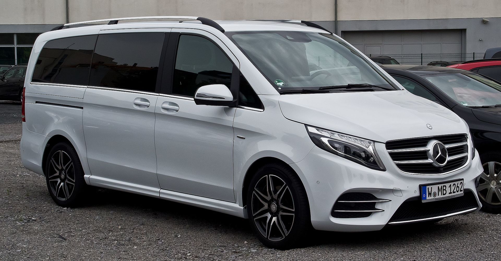 Mercedes v2-van